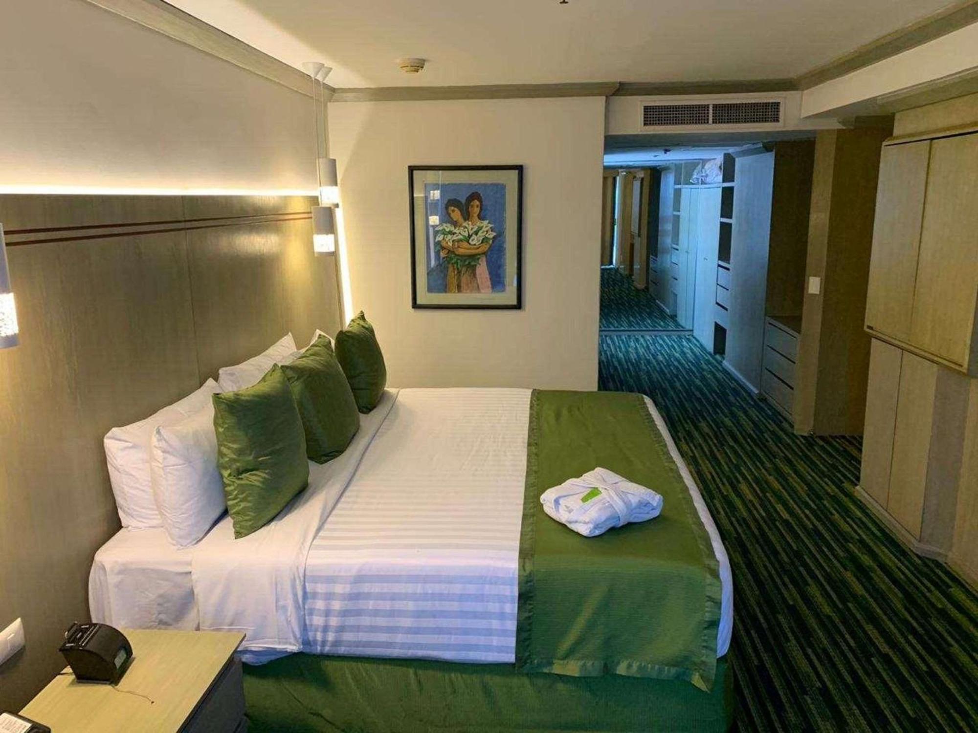 Radisson Paraiso