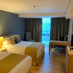 Radisson Paraiso Perisur